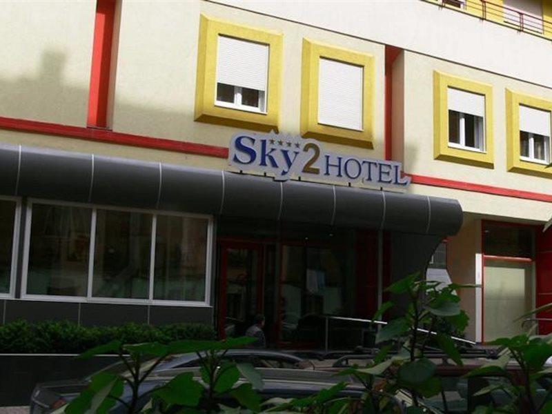 Sky 2 Hotel ติรานา ภายนอก รูปภาพ